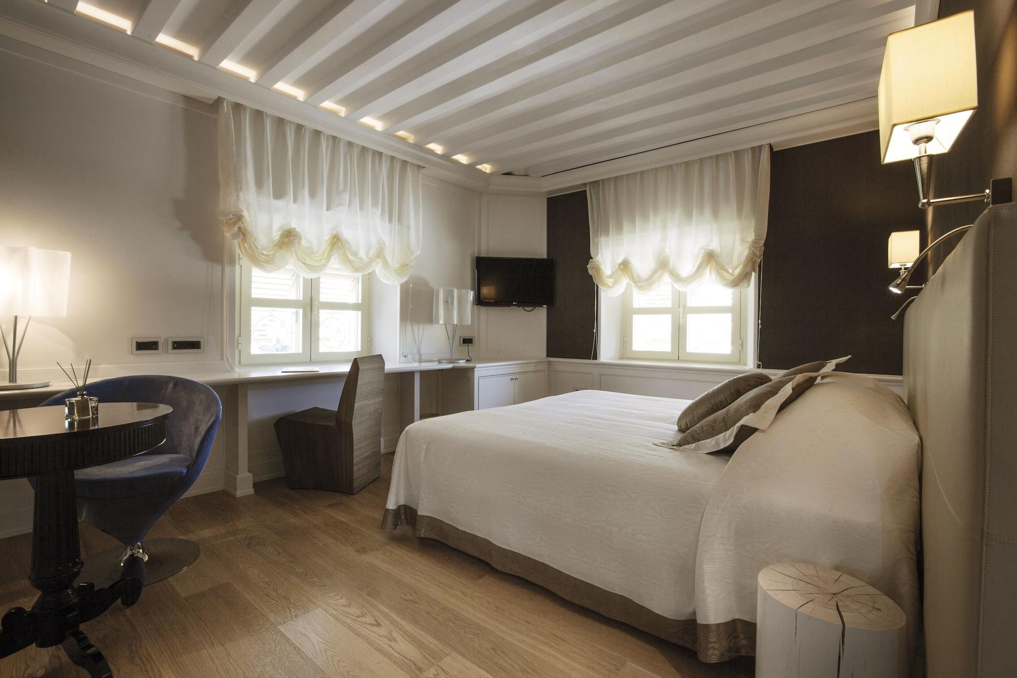 Albergo Celide Λούκα Εξωτερικό φωτογραφία