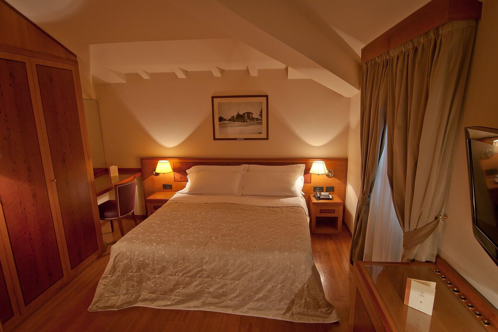 Albergo Celide Λούκα Εξωτερικό φωτογραφία