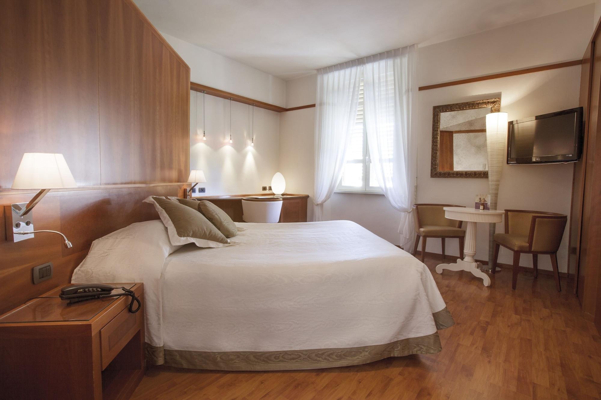 Albergo Celide Λούκα Εξωτερικό φωτογραφία